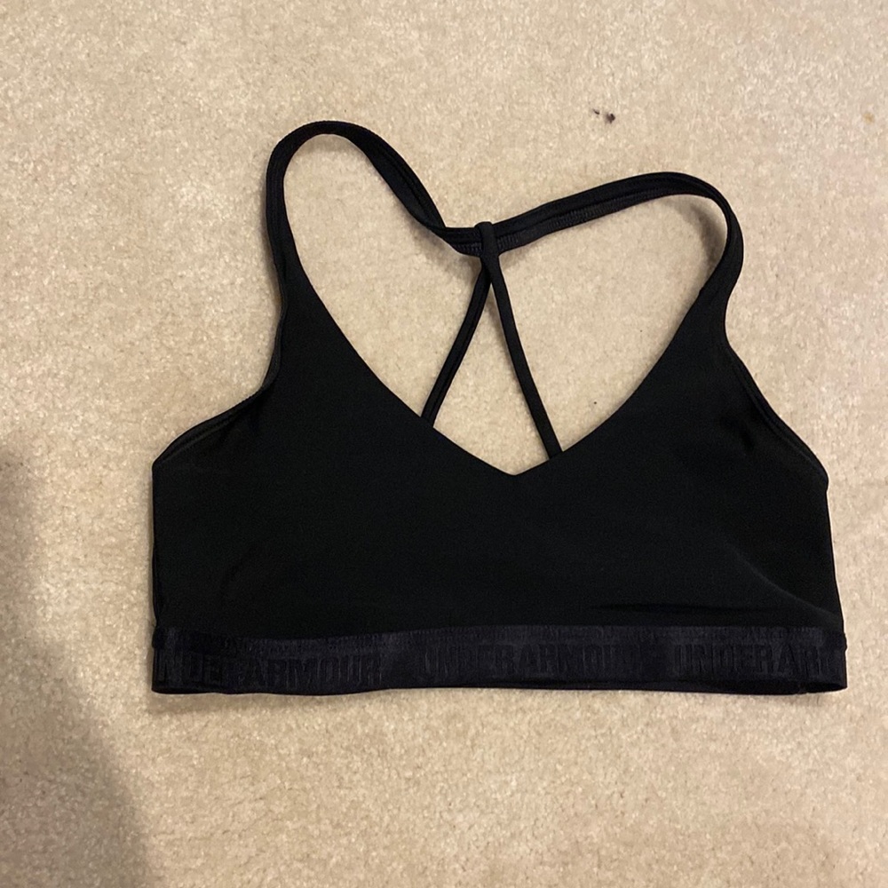 Black sports bra